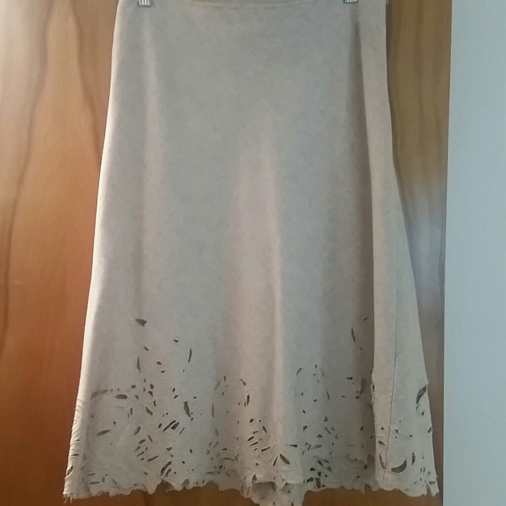 A-line comfy skirt